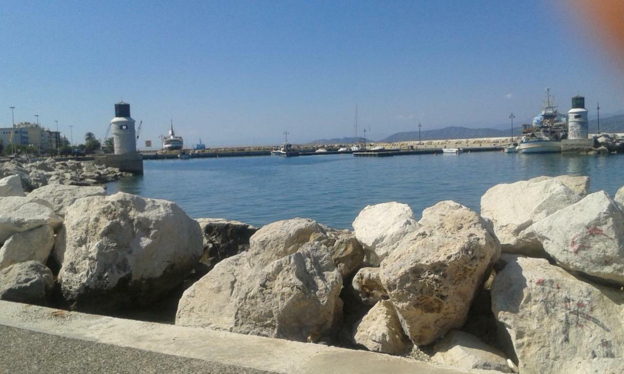Sweet Home Corinth エクステリア 写真
